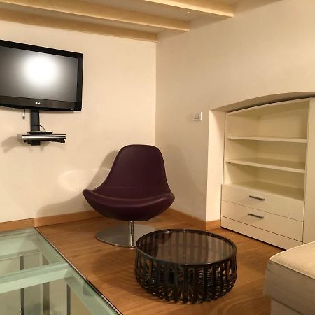 La Casina In Burlamacchi Milan Bagian luar foto